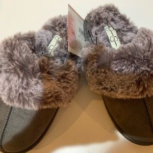 Jessica Simpson memory foam slippers